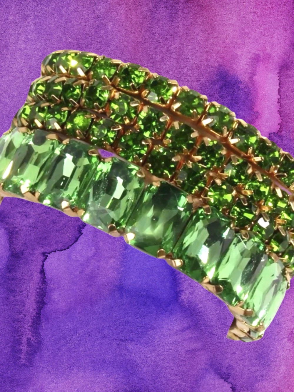 🆕Boutique Women’s Stretchy Green Crystal Gold-tone Set of Bracelets❤️❤️